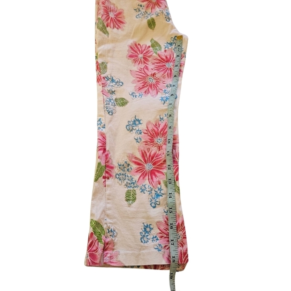 Yun Mei Cotten Blend Capri Pants, Small, White/Pink Floral Print - Picture 4 of 8